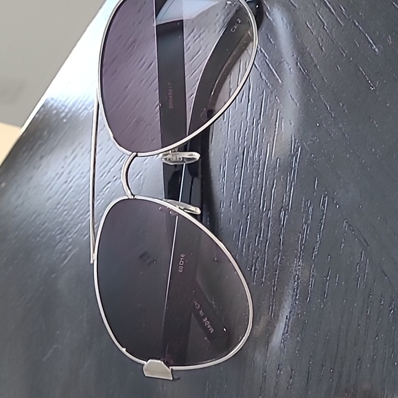 Fashion Sunglasses Bundle - Picture 4 of 5